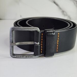 Hugo Boss Men's Black Genuine Leather Belt with Contrast Stitching